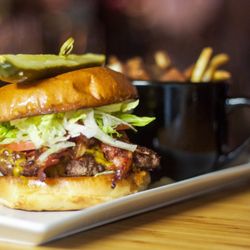 Garfield's - Bacon Cheeseburger