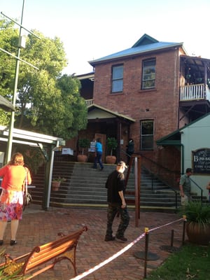 Mundaring Weir Hotel by null