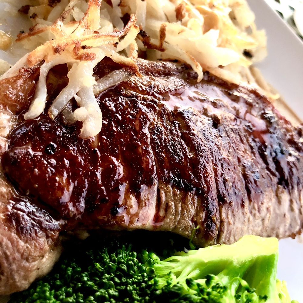 Fitz's On The Lake - NY Strip with hashed browns - American Near Me - Lodi, Wisconsin
