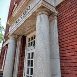 Queens University of Charlotte - Bar on campus!