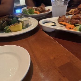 Slanted Tree Kitchen & Taproom - Burgers Near Me - Fairfield, California Slanted Tree Kitchen & Taproom - Burgers Near Me - Fairfield, California