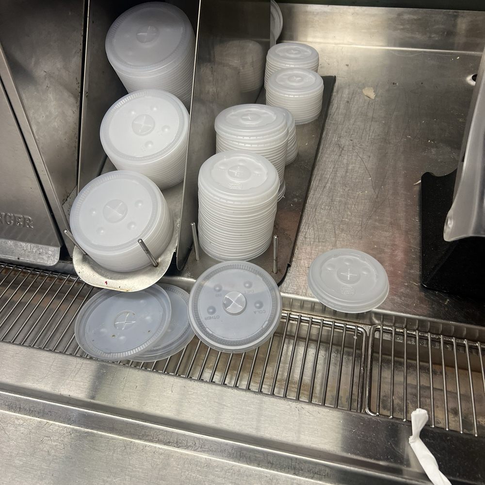 Burger King - very unsanitary looking, unkept - Fast Food Near Me - Chelsea, Alabama