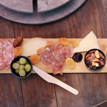 Windward Vineyard - Wineries Near Me - Templeton, California