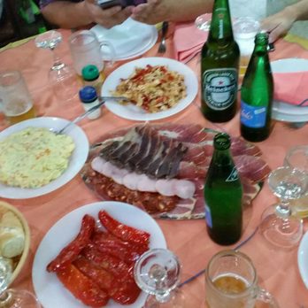 Cangas Del Narcea - Primer entrada: Fiambres, salpicon de ave, morrones y rusa - Spanish Near Me - Buenos Aires, C