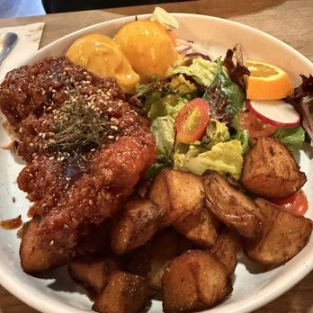 Four Chairs - K-bomb chicken benny - Breakfast & Brunch Near Me - San Francisco, California