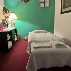Happy Family Foot Spa