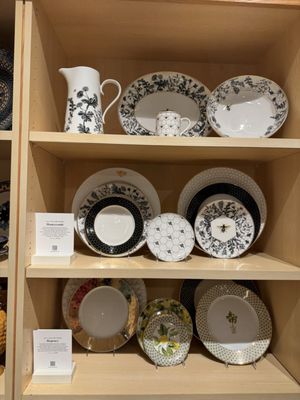 Williams-Sonoma by null
