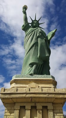 Ferrante's Lakeview by null