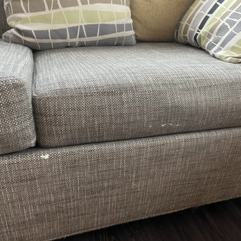 Element Austin Downtown - Tattered sofa - Hotels Near Me - Austin, Texas Element Austin Downtown - Tattered sofa - Hotels Near Me - Austin, Texas