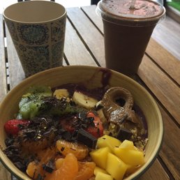 Healthy nutella shake and energy pura bowl