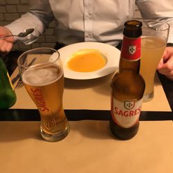 Mooo Hamburgueria - Veggie soup and beers.