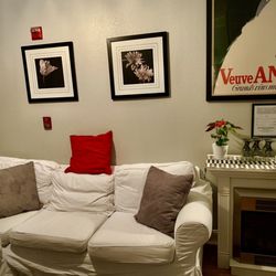 Dream Day Spa - Another portion of the waiting lounge