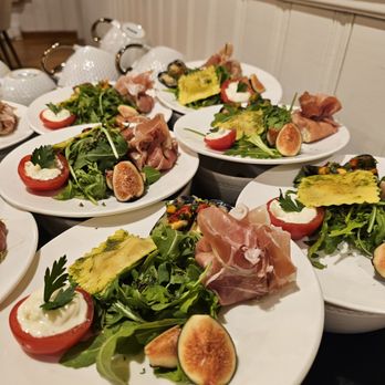Sunflower Catering - Caterers Near Me - Bridgewater, Nova Scotia Sunflower Catering - Caterers Near Me - Bridgewater, Nova Scotia