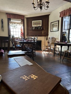 Hunter's Head Tavern by null