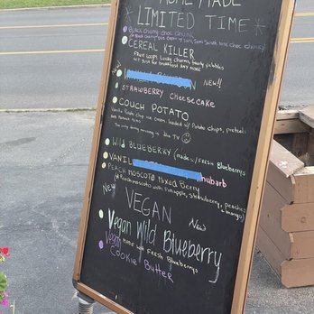 Sugar Lips - Specials - Ice Cream & Frozen Yogurt Near Me - Johnson City, New York