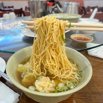 Shun Wang - Wonton Noodle Soup - Barbeque Near Me - Elmhurst, New York Shun Wang - Wonton Noodle Soup - Barbeque Near Me - Elmhurst, New York