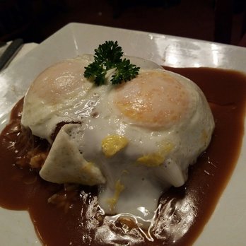 Liliha Bakery - Loco moco - Bakeries Near Me - Honolulu, Hawaii