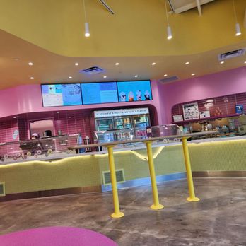 Van Leeuwen - Ice Cream & Frozen Yogurt Near Me - Wellesley, Massachusetts