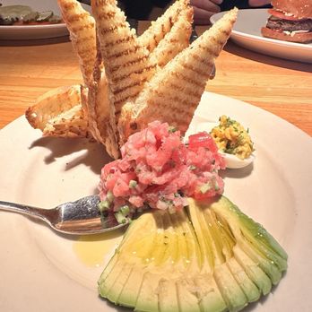 R+D Kitchen - Tuna Tartar - New American Near Me - Yountville, California