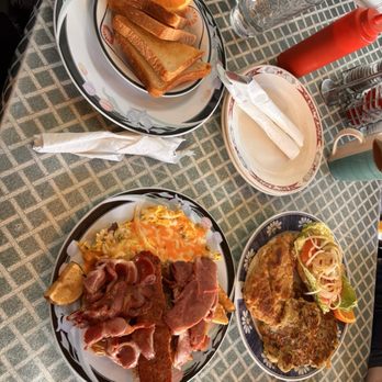 Fraser Park Restaurant - Breakfast & Brunch Near Me - Burnaby, British Columbia