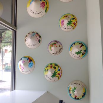 Pho & Banh Mi Eatery Cafe - Decorative Vietnamese hats - Bubble Tea Near Me - Arlington, Virginia
