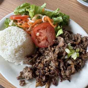 Bánh Mì Hội An - Shaken Beef Rice Plate Dinner - Vietnamese Near Me - San Diego, California Bánh Mì Hội An - Shaken Beef Rice Plate Dinner - Vietnamese Near Me - San Diego, California