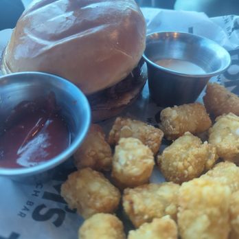Tom’s Watch Bar - Sports Bars Near Me - Orlando, Florida Tom’s Watch Bar - Sports Bars Near Me - Orlando, Florida