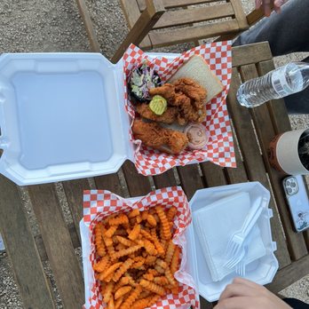 Dang Hot 89 - Hot Tenders and a mix of the spicy and cheese fries. - Food Trucks Near Me - Austin, Texas