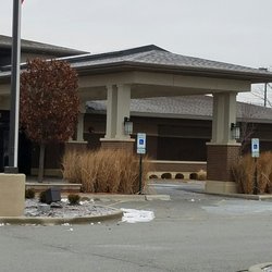 Lawn Funeral Home - Closeup of front entrance of 170th Street facility