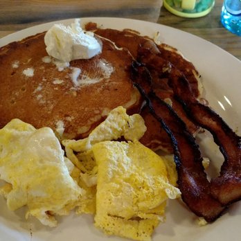 Viddles and Joe - The Local - American Near Me - Hackensack, Minnesota