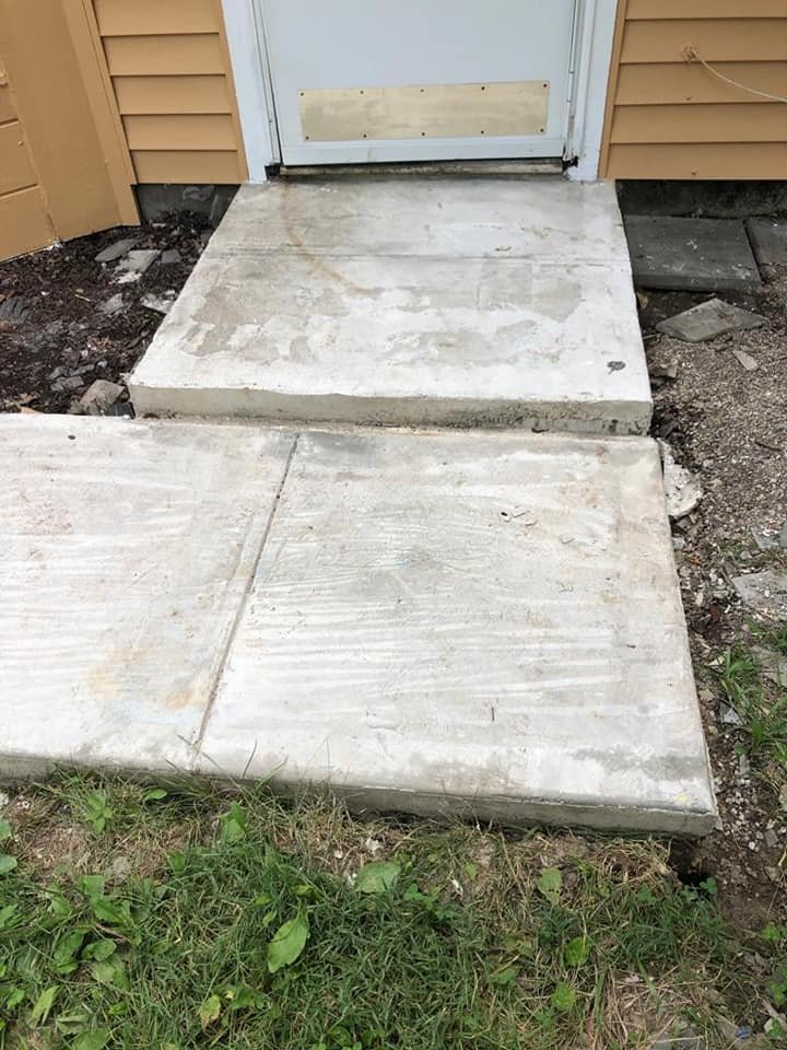 Slide of Goodly House