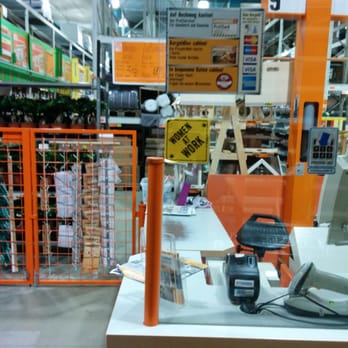 Hornbach - Women at Work - Building Supplies Near Me - Ludwigsfelde, BB