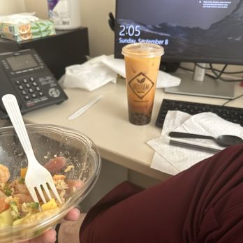Pokémoto - mango boba - Poke Near Me - Wallingford, Connecticut