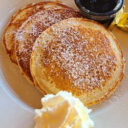 Local Jonny's Tavern & Café - Yummy!