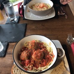 Lochside Crafts - Spaghettis meat balls et penne saumon
