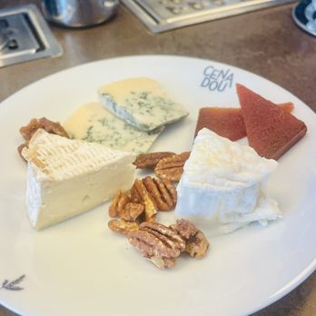 Cenadou Bistrot - French Near Me - North Salem, New York Cenadou Bistrot - French Near Me - North Salem, New York