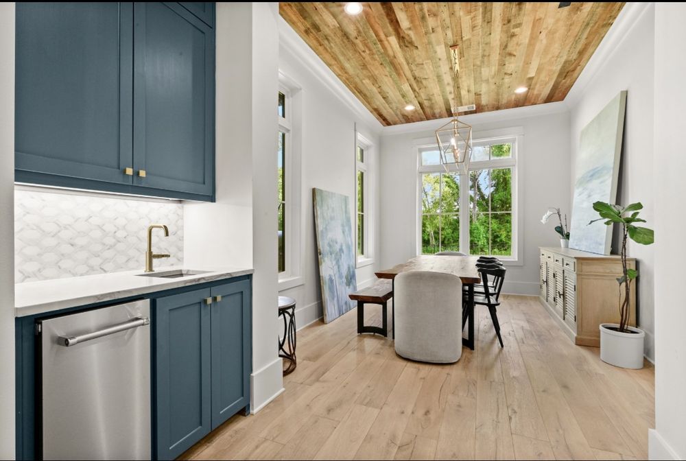 Slide of Epic Luxury Homes