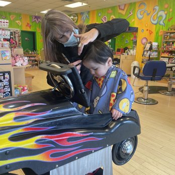 KidSnips - Hair Salons Near Me - Naperville, Illinois