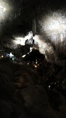 Poole's Cavern by null