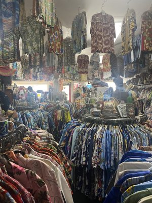 Bailey's Antiques and Aloha Shirts by null