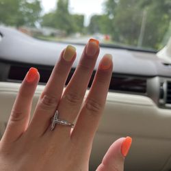 Lotus Nails