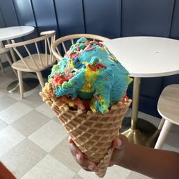 This is a small!!