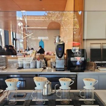 Blue Bottle Coffee - B Street - Inside - Coffee & Tea Near Me - San Mateo, California