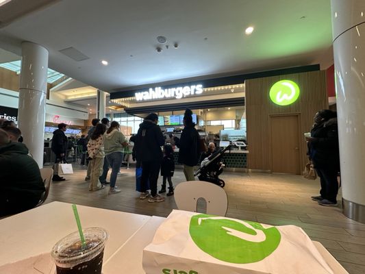 Wahlburgers by null