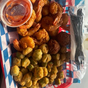 Safe Harbor Seafood - Fried shrimp basket - Seafood Near Me - Jacksonville, Florida Safe Harbor Seafood - Fried shrimp basket - Seafood Near Me - Jacksonville, Florida