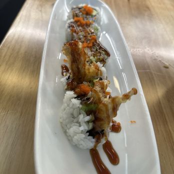 Shinjuku Station - Dragon roll - Conveyor Belt Sushi Near Me - High Point, North Carolina Shinjuku Station - Dragon roll - Conveyor Belt Sushi Near Me - High Point, North Carolina