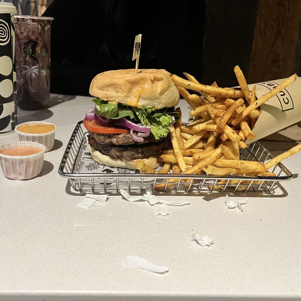 Double dragonslayer with Rosemary fries Double dragonslayer with Rosemary fries