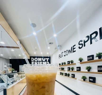 DONUT FRIEND DTLA by null
