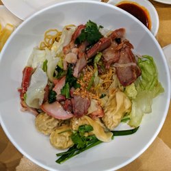 Tan Viet Noodle House - Egg noodle with bbq pork and wontons