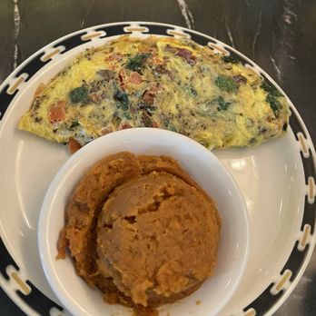 Sweet Potato Cafe - Omelette with Sweet Potato Souffle with Pecans - American Near Me - Stone Mountain, Georgia